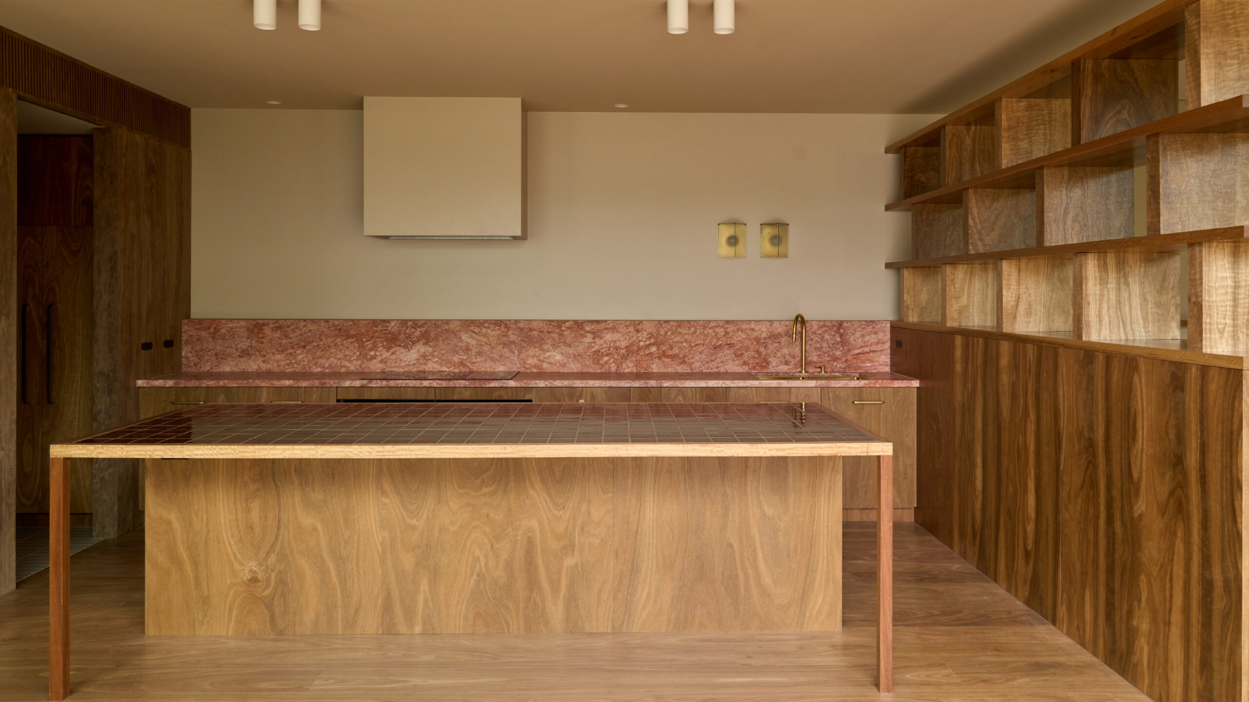Autumnal House by Project 12 Architecture