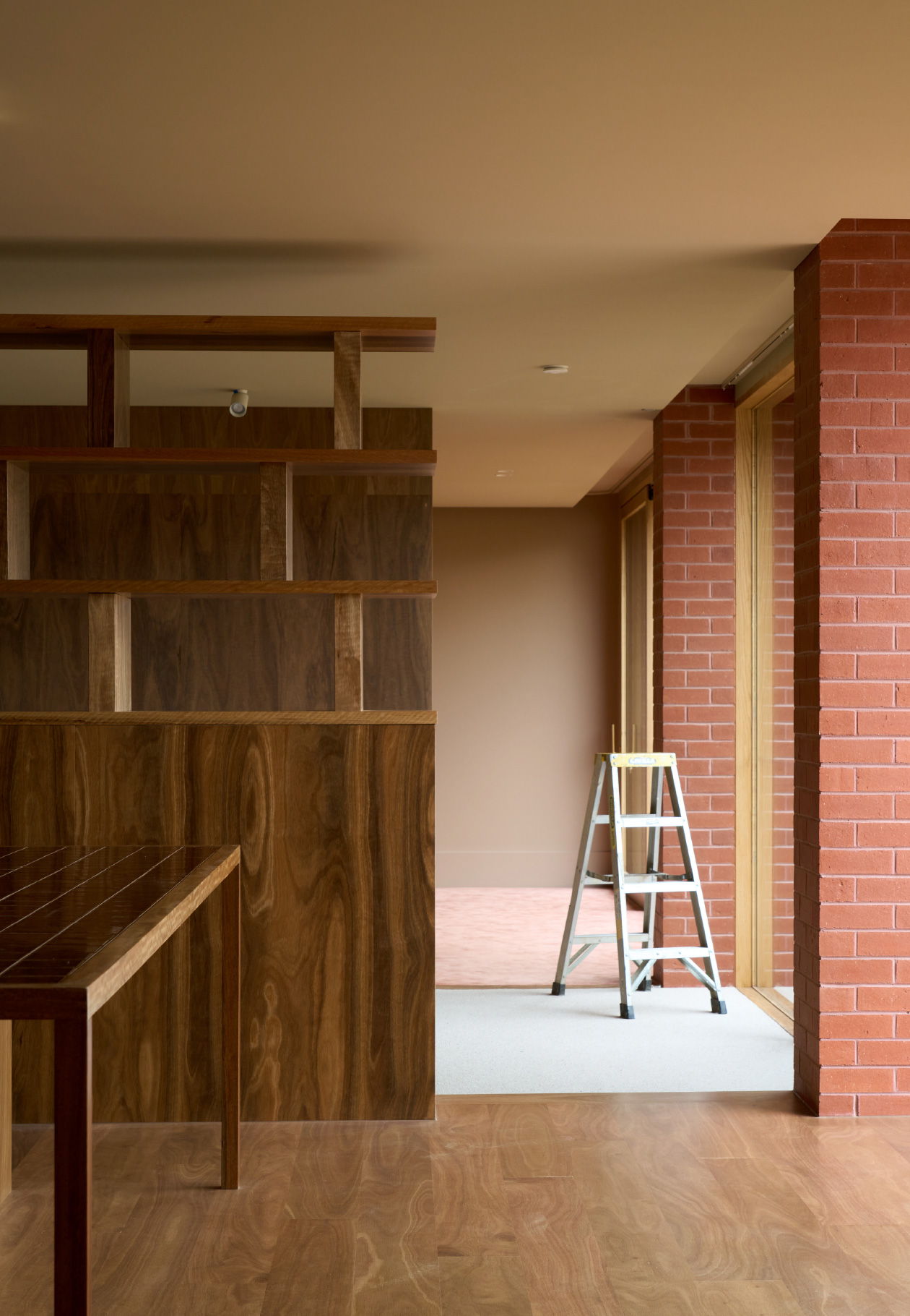 Autumnal House by Project 12 Architecture