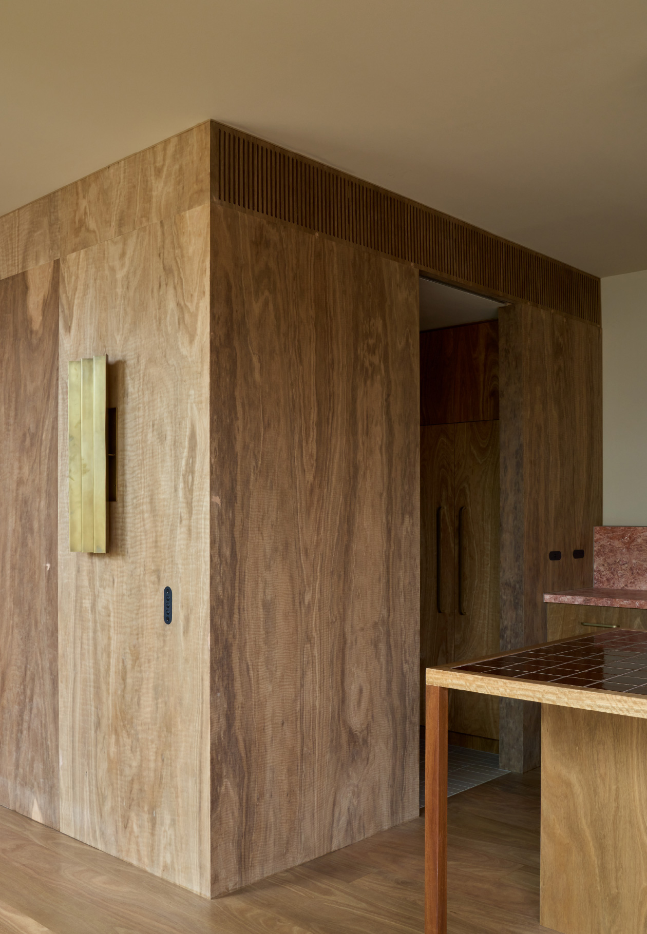 Autumnal House by Project 12 Architecture