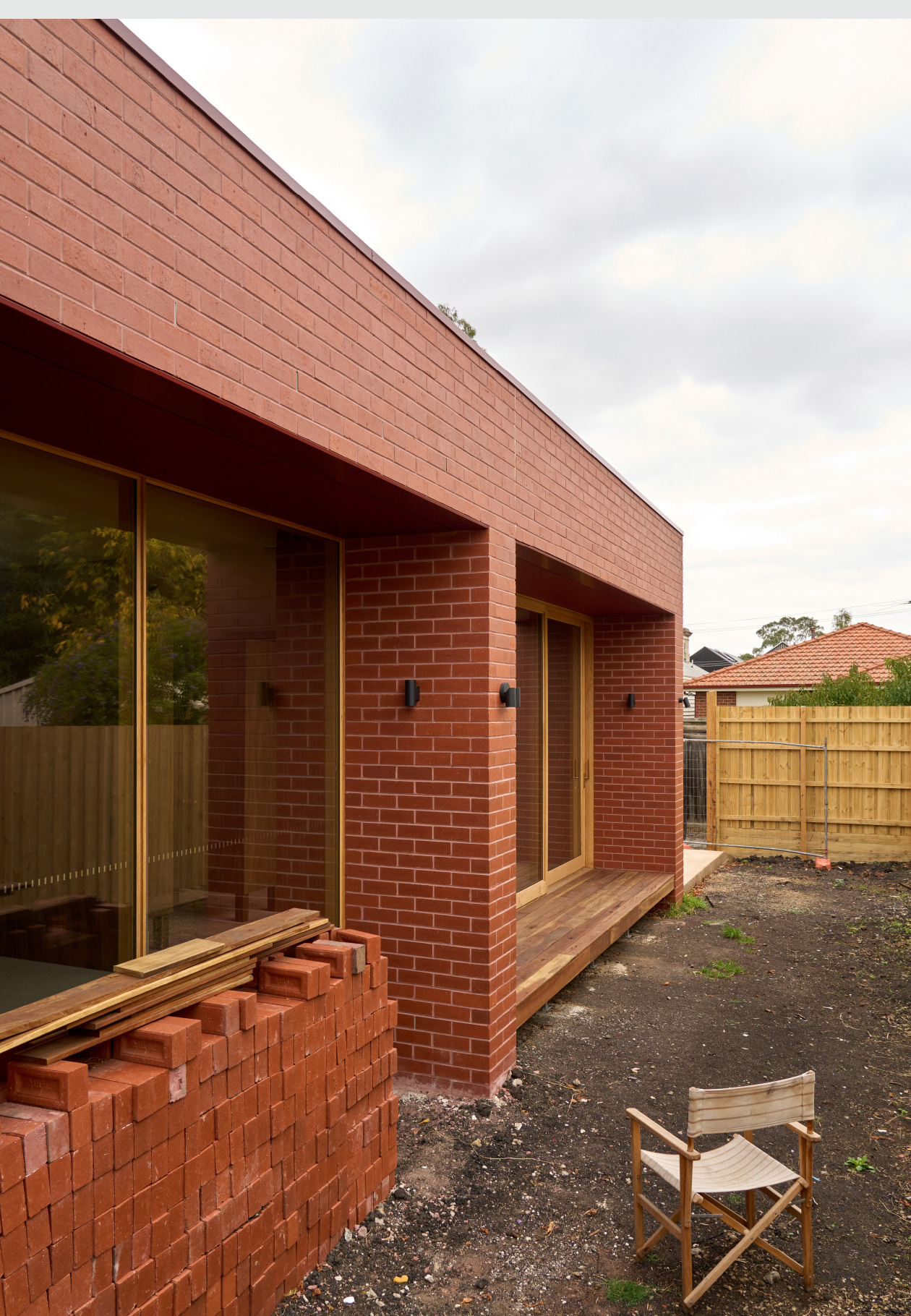Autumnal House by Project 12 Architecture