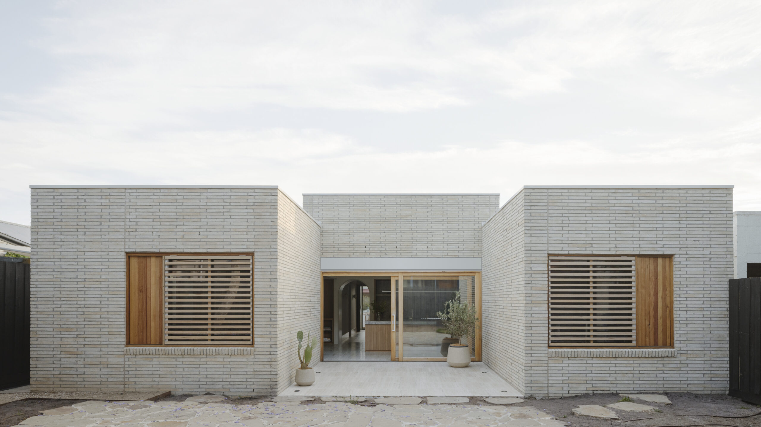 Richmond Residence by Project 12 Architecture