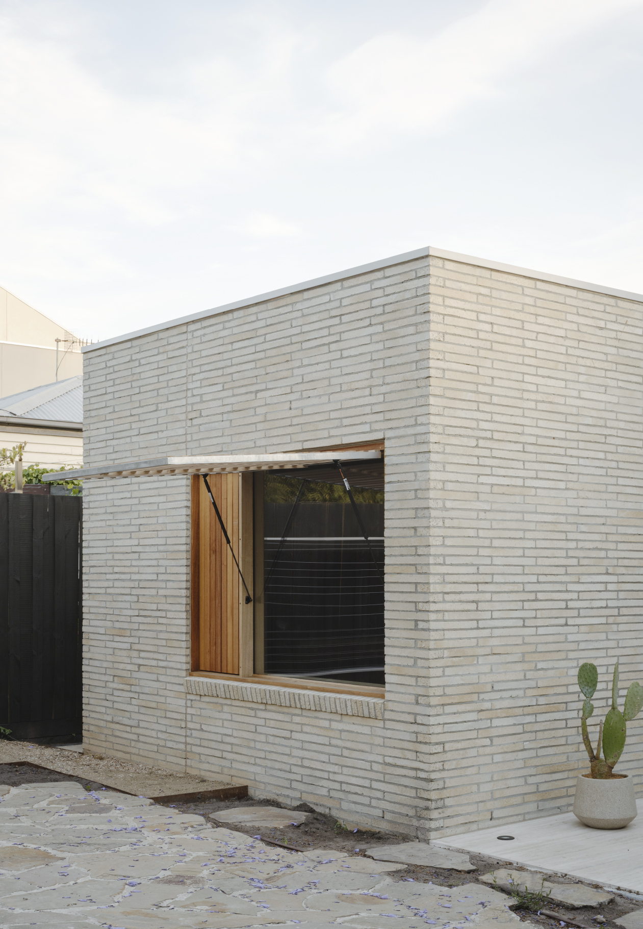 Richmond Residence by Project 12 Architecture