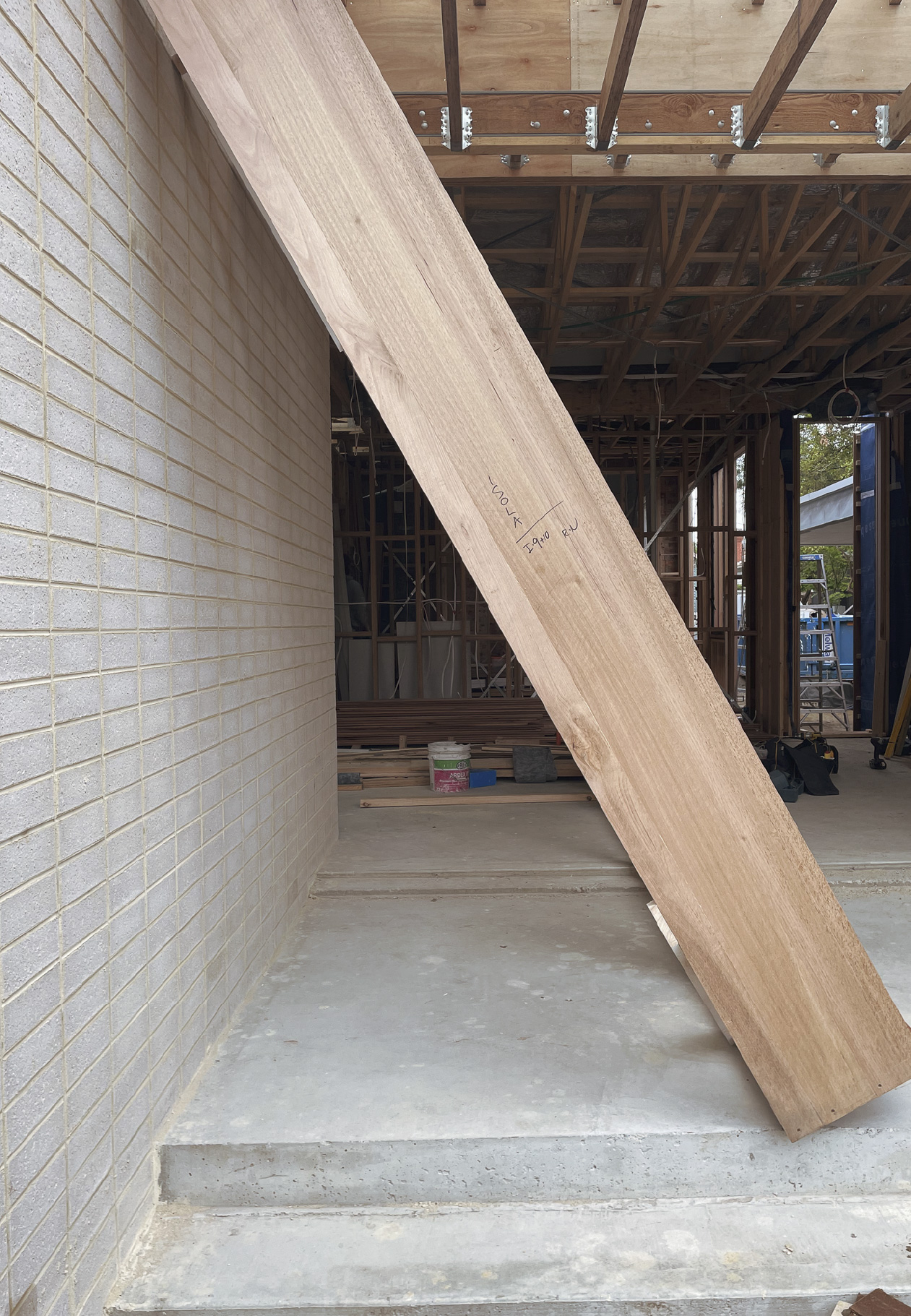 Hawthorne East Residence by Project 12 Architecture