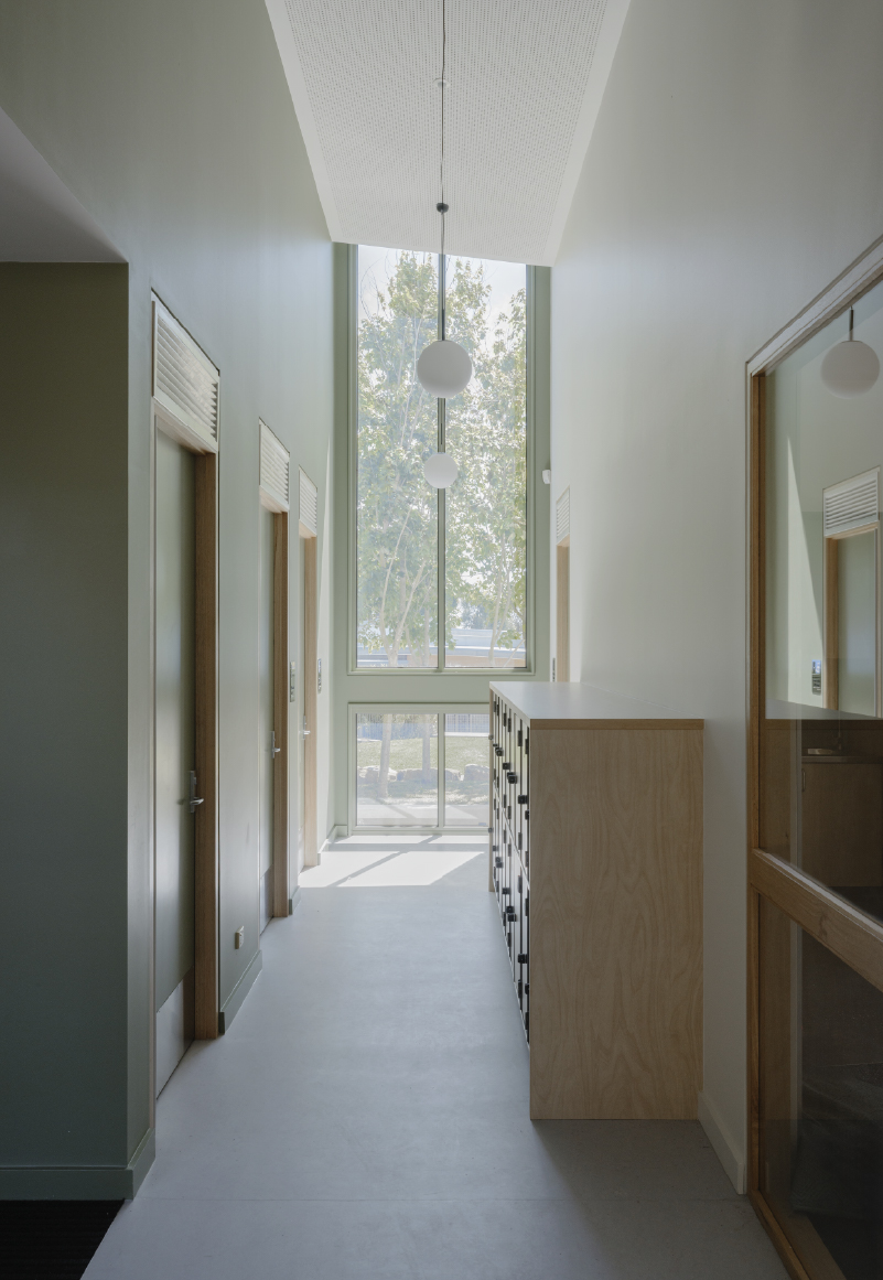 Peninsula Specialist College by Project 12 Architecture