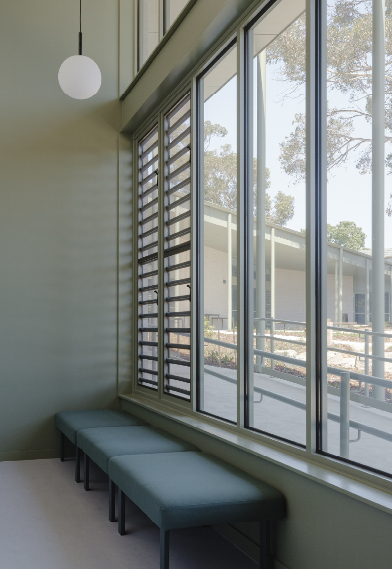 Peninsula Specialist College by Project 12 Architecture