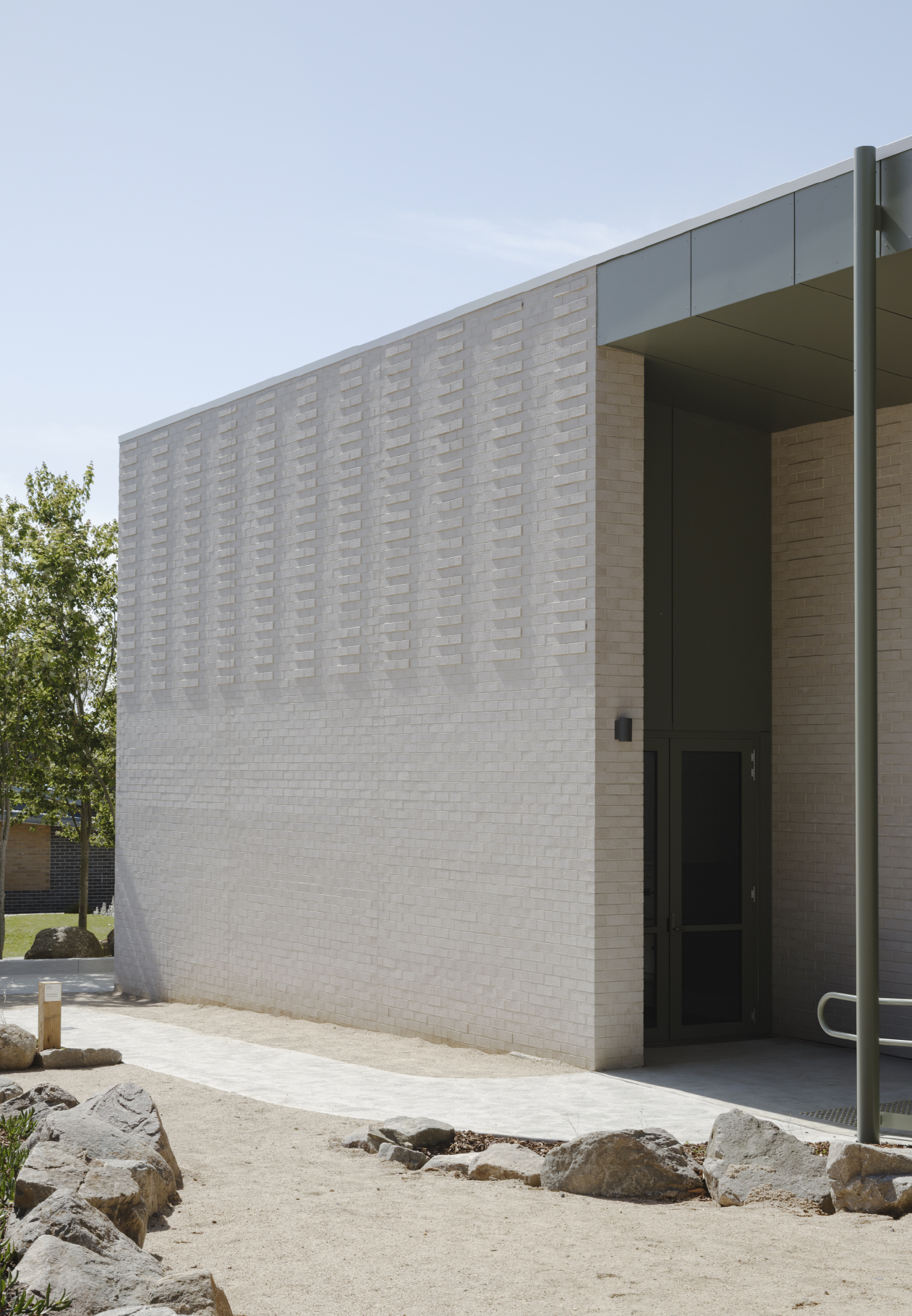 Peninsula Specialist College by Project 12 Architecture